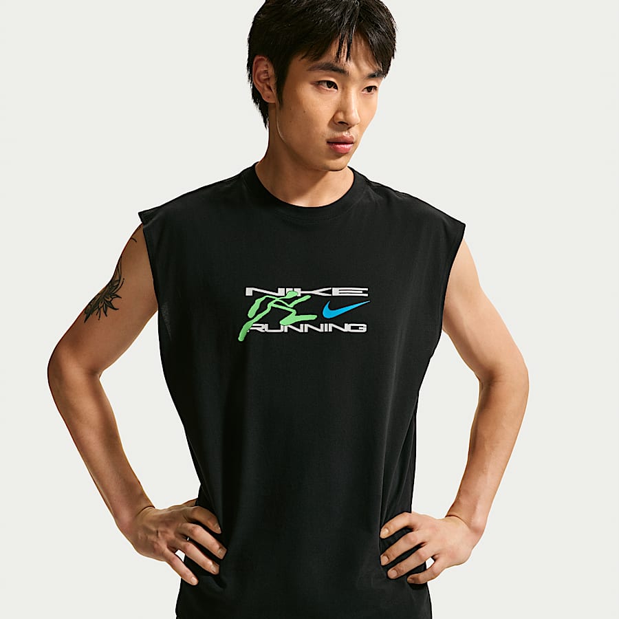 Nikeのアイコニックな最新ランニングアパレルコレクション、Nike Swift
